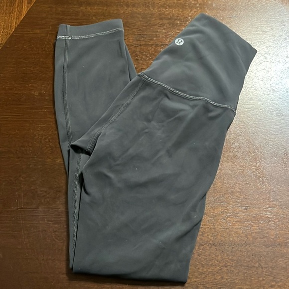 Lululemon legging - Picture 1 of 5